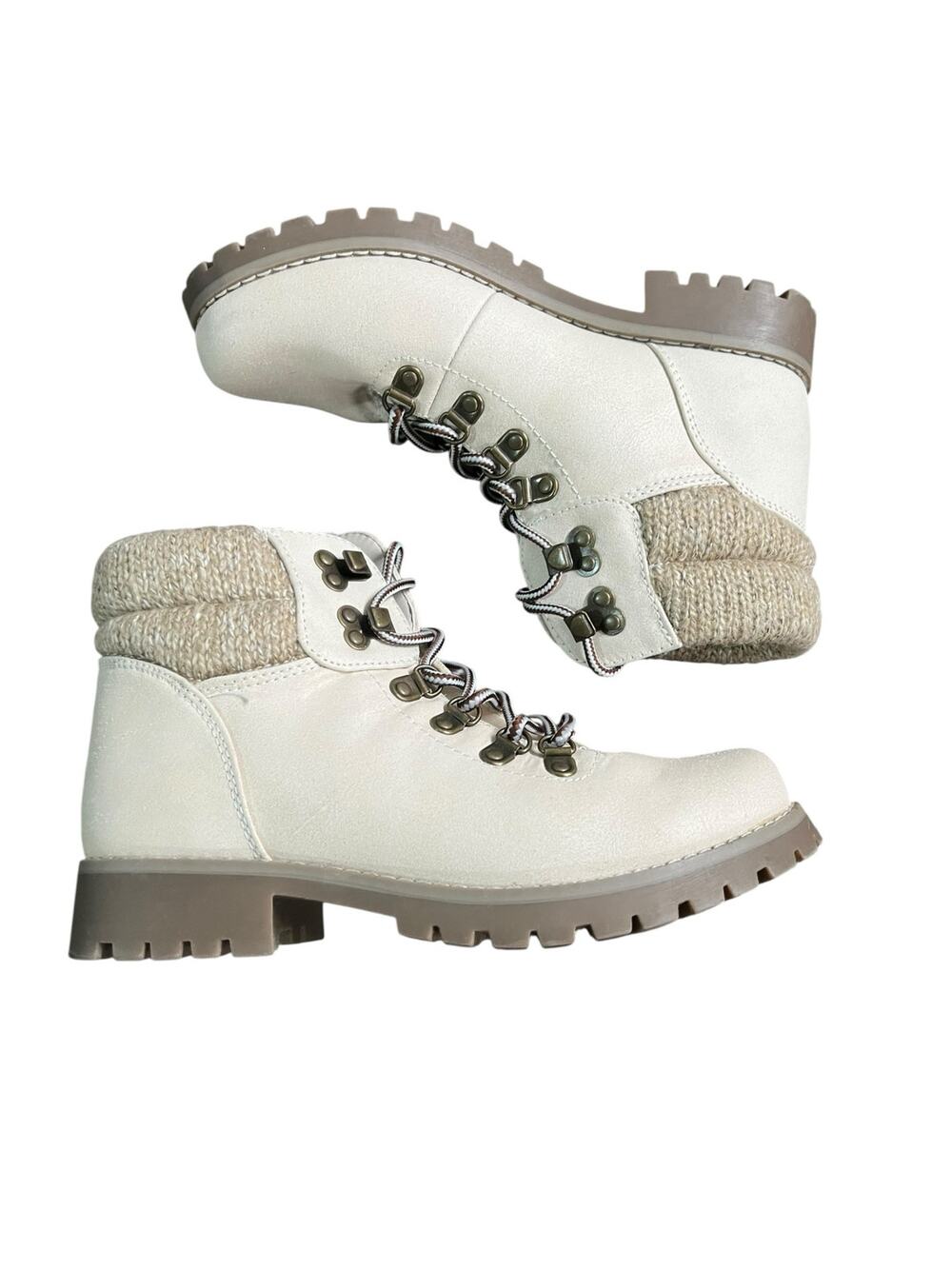Cliffs By White Mountain Pathfield  Hiker Lace Up Bootie Cream Women's Size 6.5